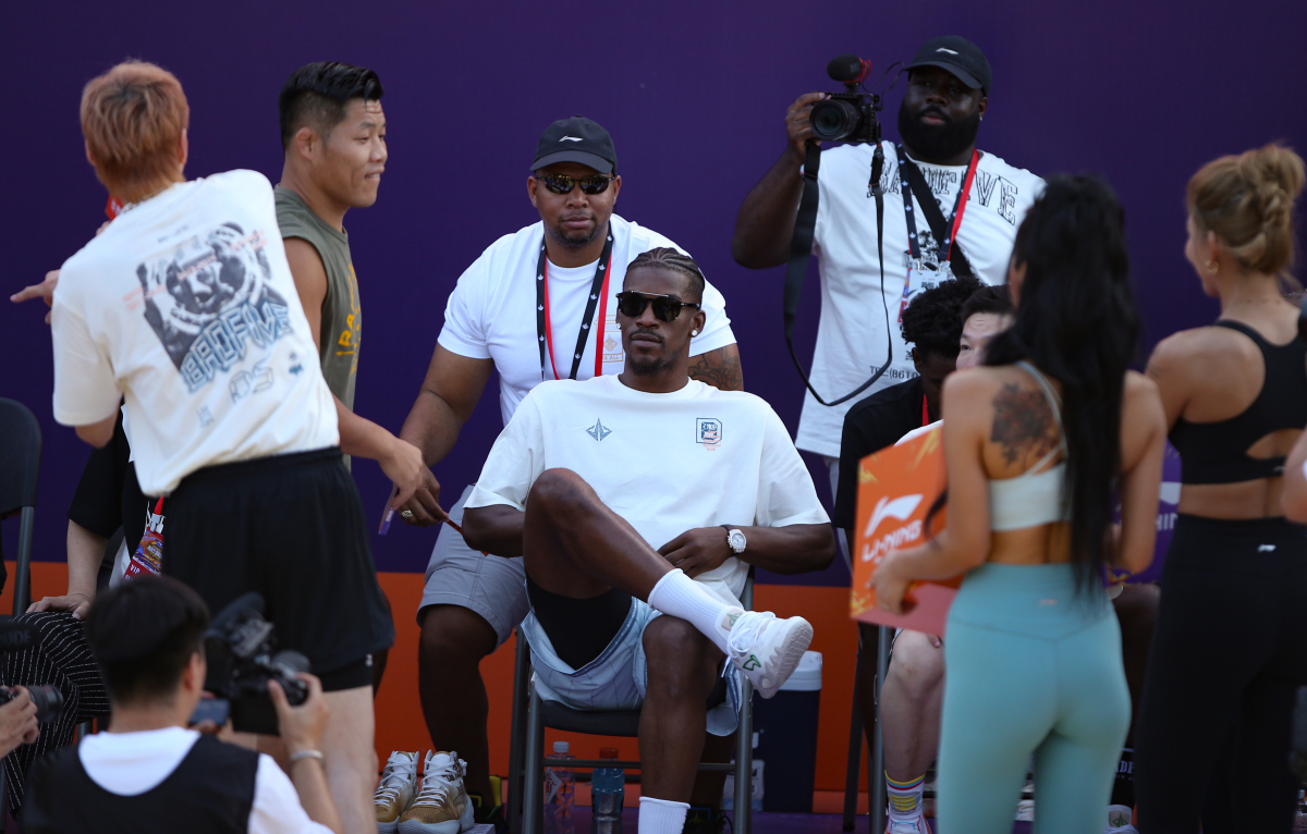 皇冠app-今晚迈阿密热火备战德国杯，内部沟通细节曝光，态度坚定，训练强度明显提升-皇冠app